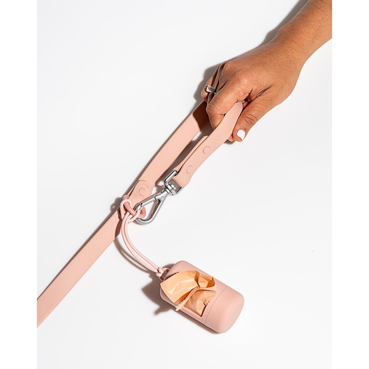 Poop Bag Carrier プープバッグキャリア(便利なうんち袋ディスペンサー)