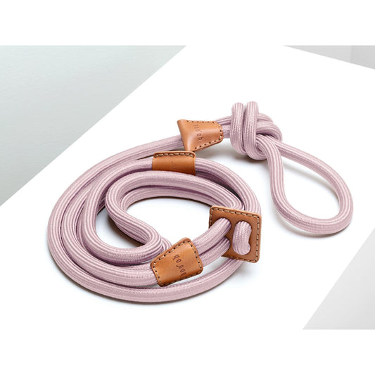 Ray Harness（レイ ハーネス） ハーネスとリードが一体化したミニマルデザイン。