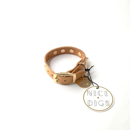 SMOOTH SPIKE DOG COLLAR GOLD TAN