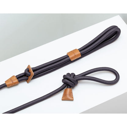 Ray Harness（レイ ハーネス） ハーネスとリードが一体化したミニマルデザイン。